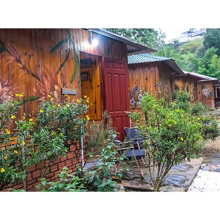Nha Ben Ho - Da Lat Homestay エクステリア 写真